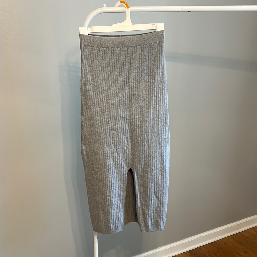 NWT - Free People - Gray ribbed midi skirt - sz XS